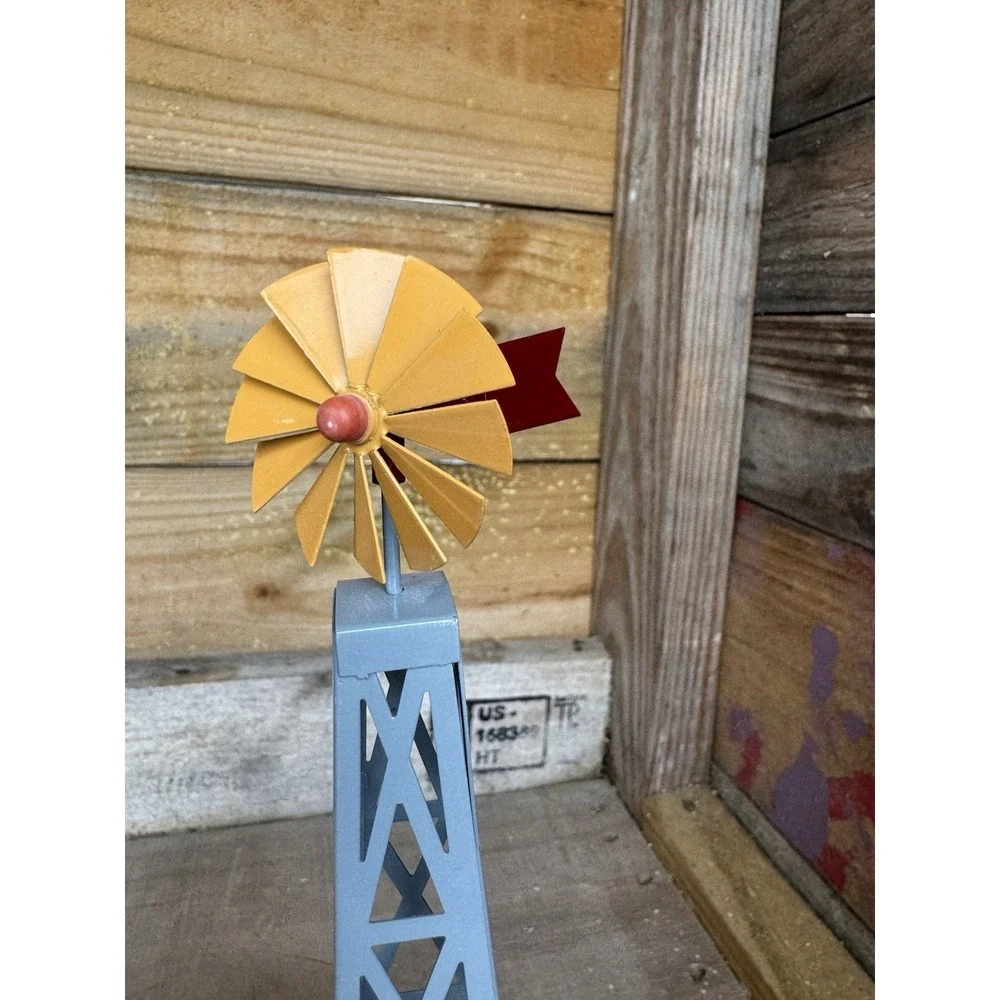 Christmas Valley 1993 Farm Windmill & Pump House Lighted Christmas Village *READ